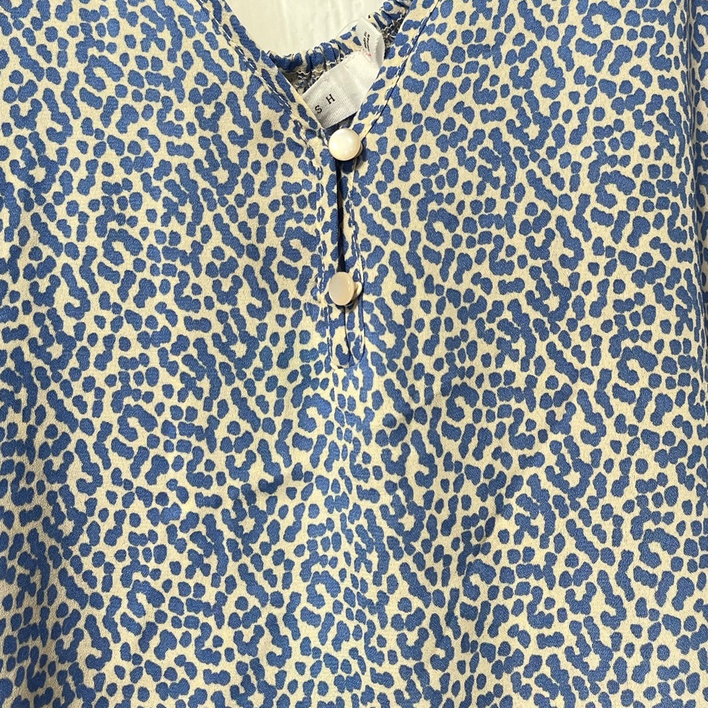 NWT Lush stitch fix cream and blue short sleeve blouse 1x - Picture 4 of 8